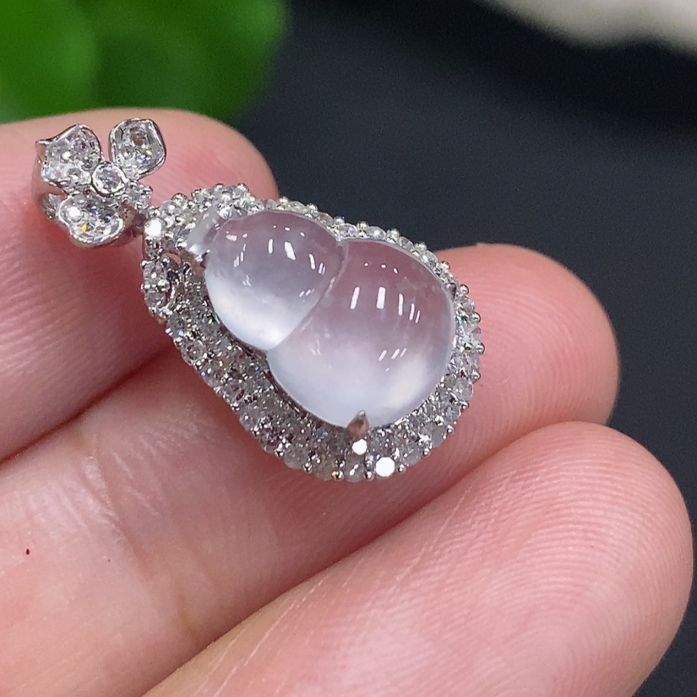 F31684856 Jadeite Gourd Pendant with 18K Gold Mount, Total Weight Approx. 2.4g (Set with Diamonds)