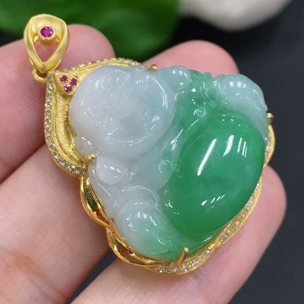 F33934224 Jadeite Buddha Pendant Set in 18K Gold, Total Weight Approx. 12.6g (Colorless Stones Are Diamonds)