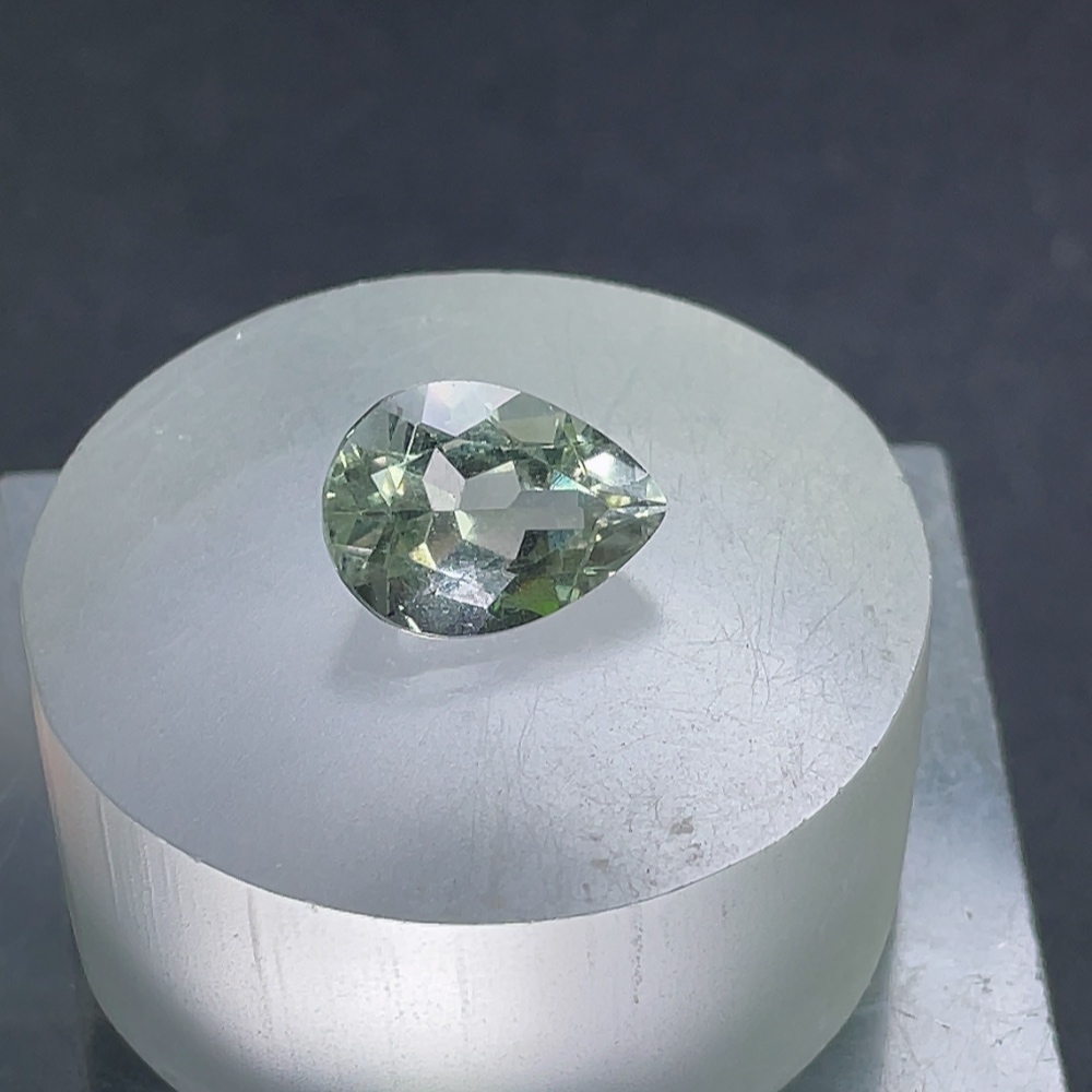 C28186068 Crystal Rough Stone Total Weight Approx. 6.93ct