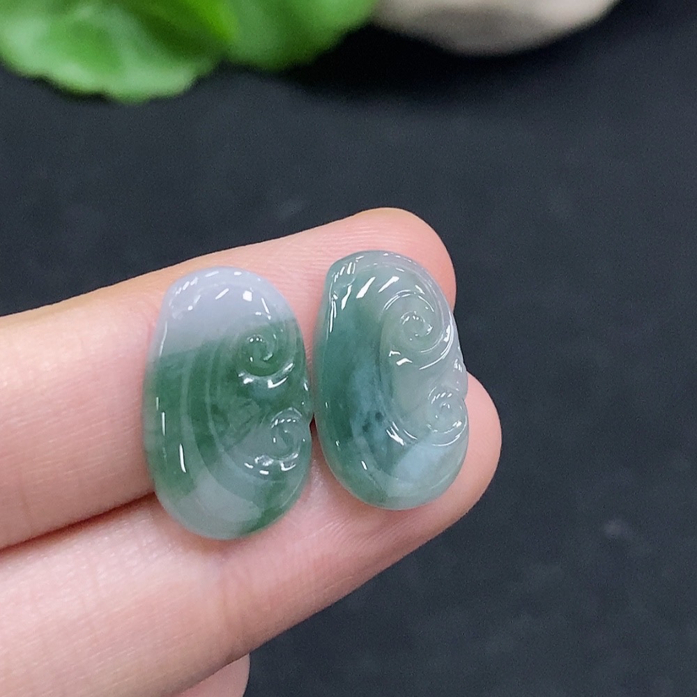 F34075294 Jadeite Ruyi Inlaid Pieces Sell as a Lot