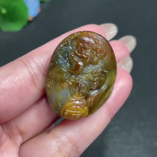 H30551071 Hetian Jade Pendant    God of Wealth    Total weight: approx. 31g    Undetermined skin color origin