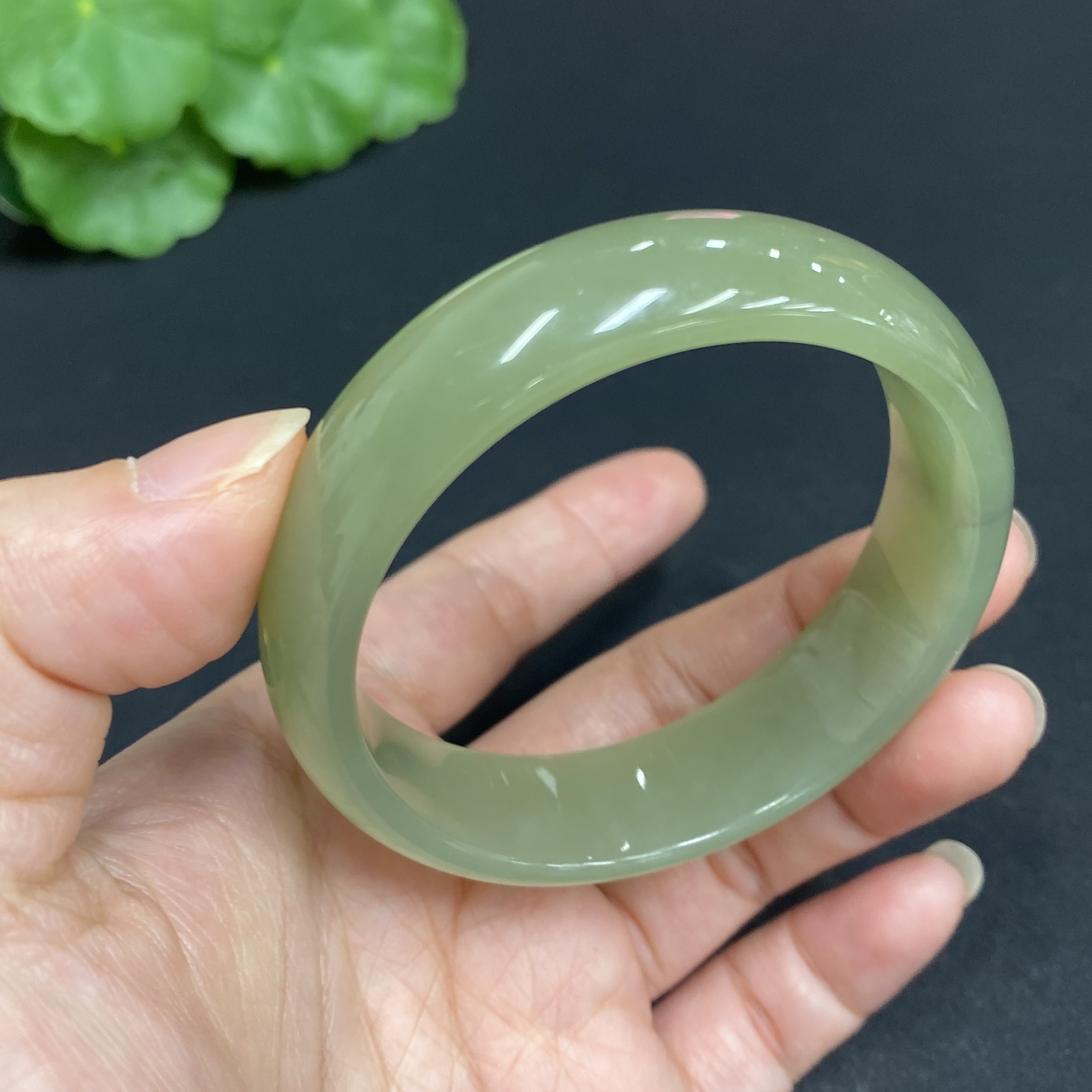 H34036704 Hetian Jade Round Bracelet Size 52.4 Total Weight Approx. 41.8g