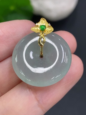 F34050339 Jadeite Safety Buckle with 18K Gold Fastener, Total Weight Approx. 5.5g (Non-Diamond)