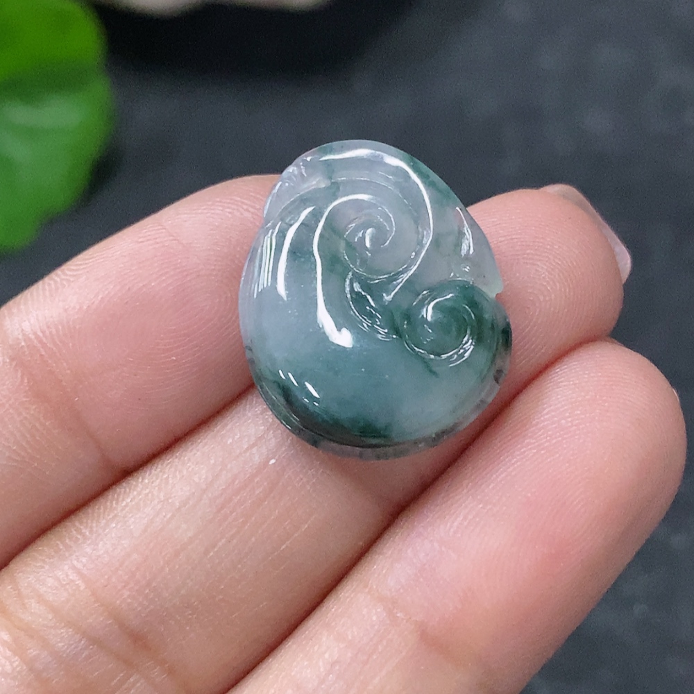 F34977198 Jadeite Pendant Ruyi Total Weight: 2.03g