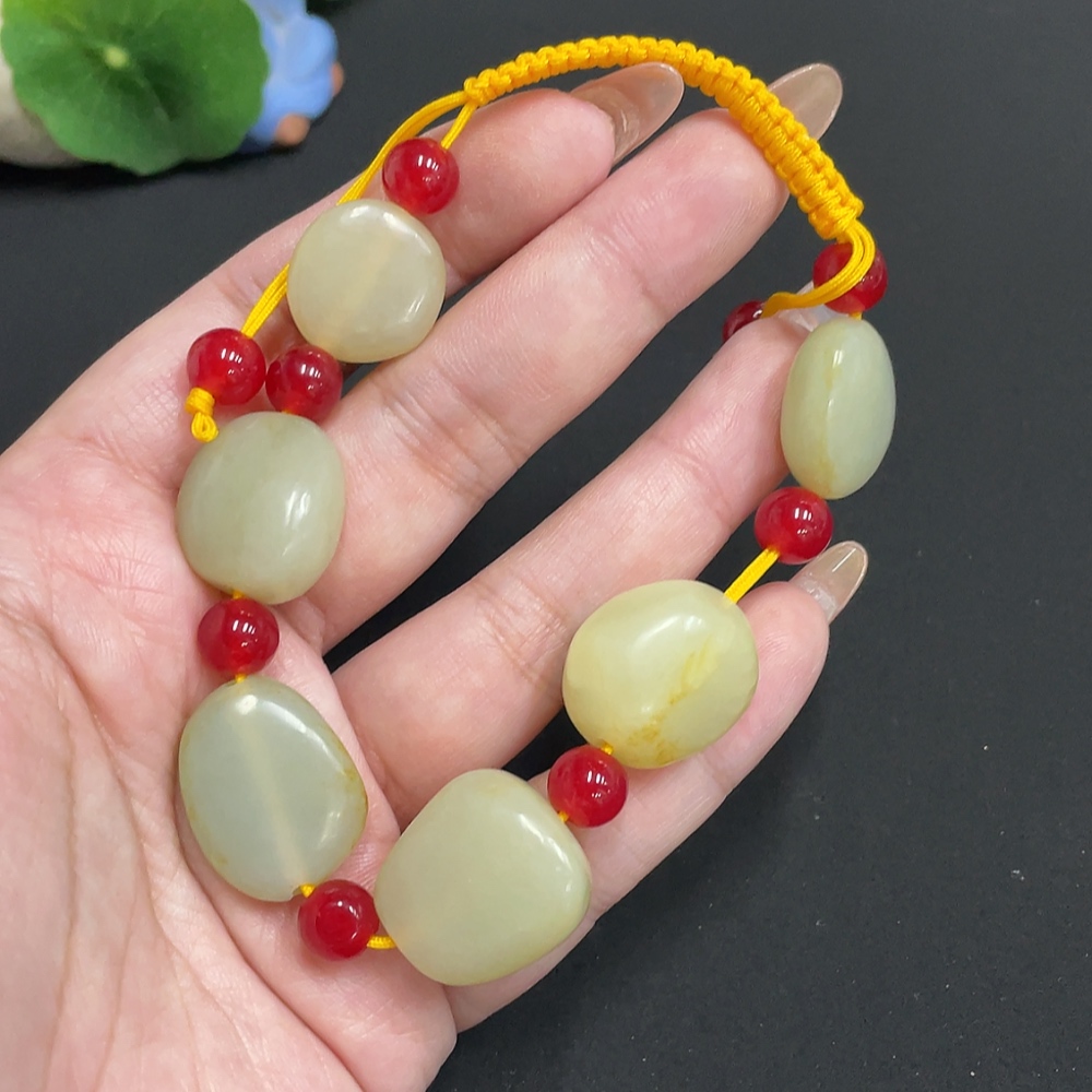 H32738349 Hetian Jade Bracelet, Undetermined Skin Color Origin, Matching Beads Not Hetian Jade, Total Weight Approximately 42.5g