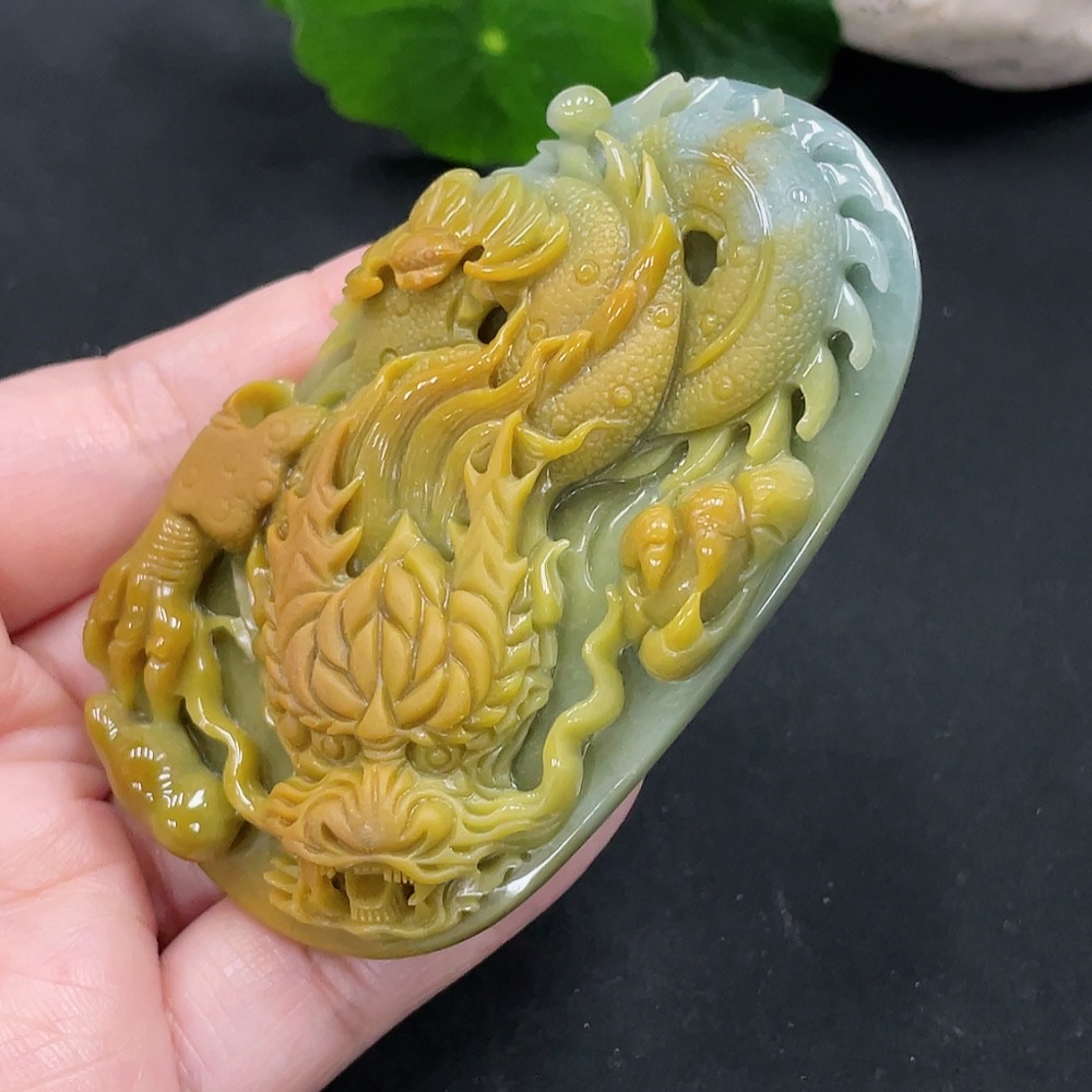 F29420076 Jadeite Dragon Pendant Total Weight Approx. 80.2g