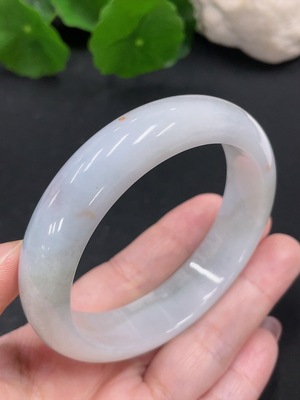 F28274860 Jadeite Round Bracelet 58.3 Inner Diameter Approx. 69.7g Total Weight