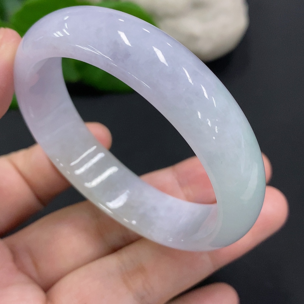 F33857525 Jadeite Concubine Bracelet Size 50/44.6 Total Weight Approx. 39.6g