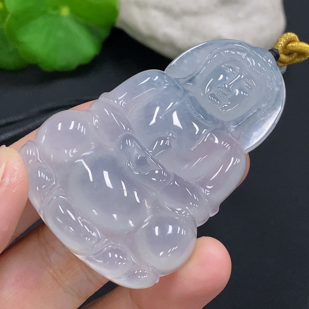 F28232252 Jadeite Guanyin Pendant (Total Weight with Rope: Approx. 31g)
