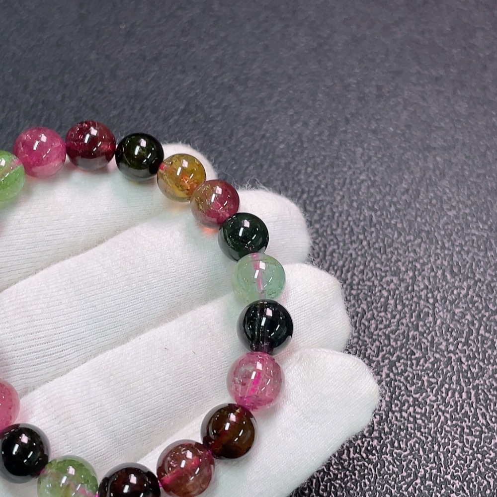 C33869251 Tourmaline Bracelet with Visible Organic Matter, Total Weight Approx. 20.32g, Size ~8.6mm