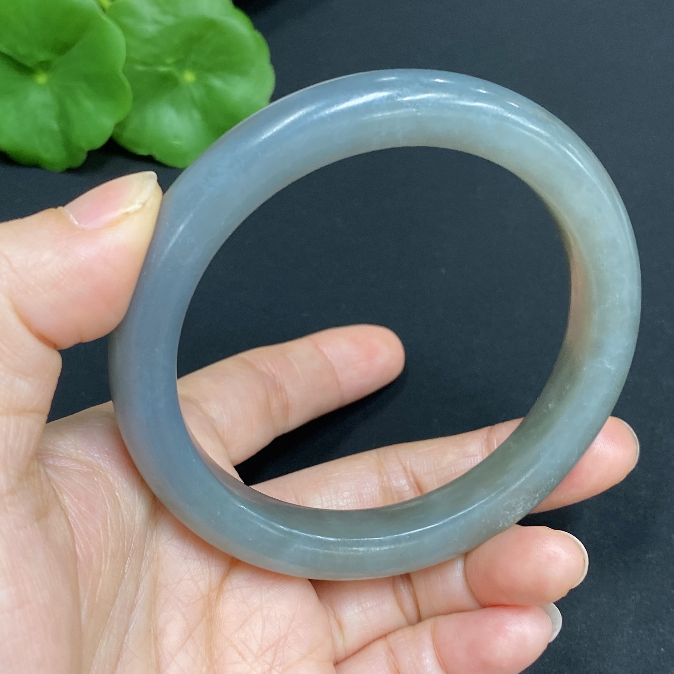 H32771658 Hetian Jade Round Bracelet Size 59.7 Total Weight Approx. 50.2g