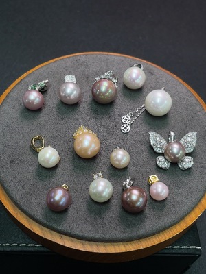 C34990728 Pearl Pendant Non-Gold Total Weight Approx. 36.98g Sell as a Lot