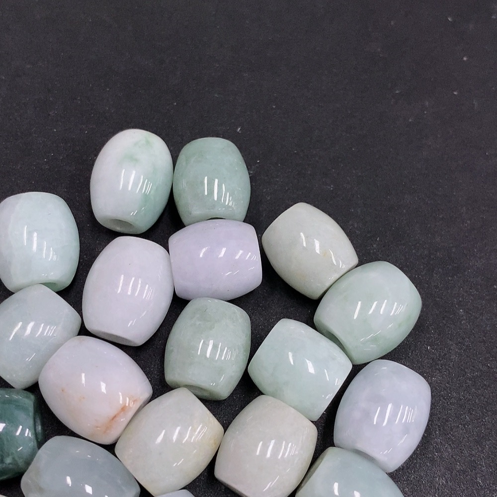 F34077196 Jadeite Barrel Beads Sell as a Lot