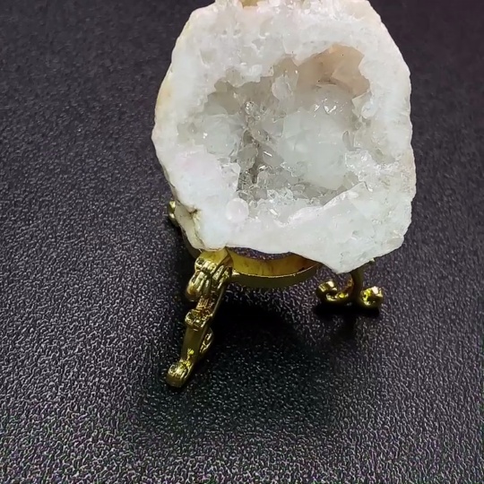 C34006386 Crystal Ornament, Non-Crystal Base, Total Weight Approx. 87.62g