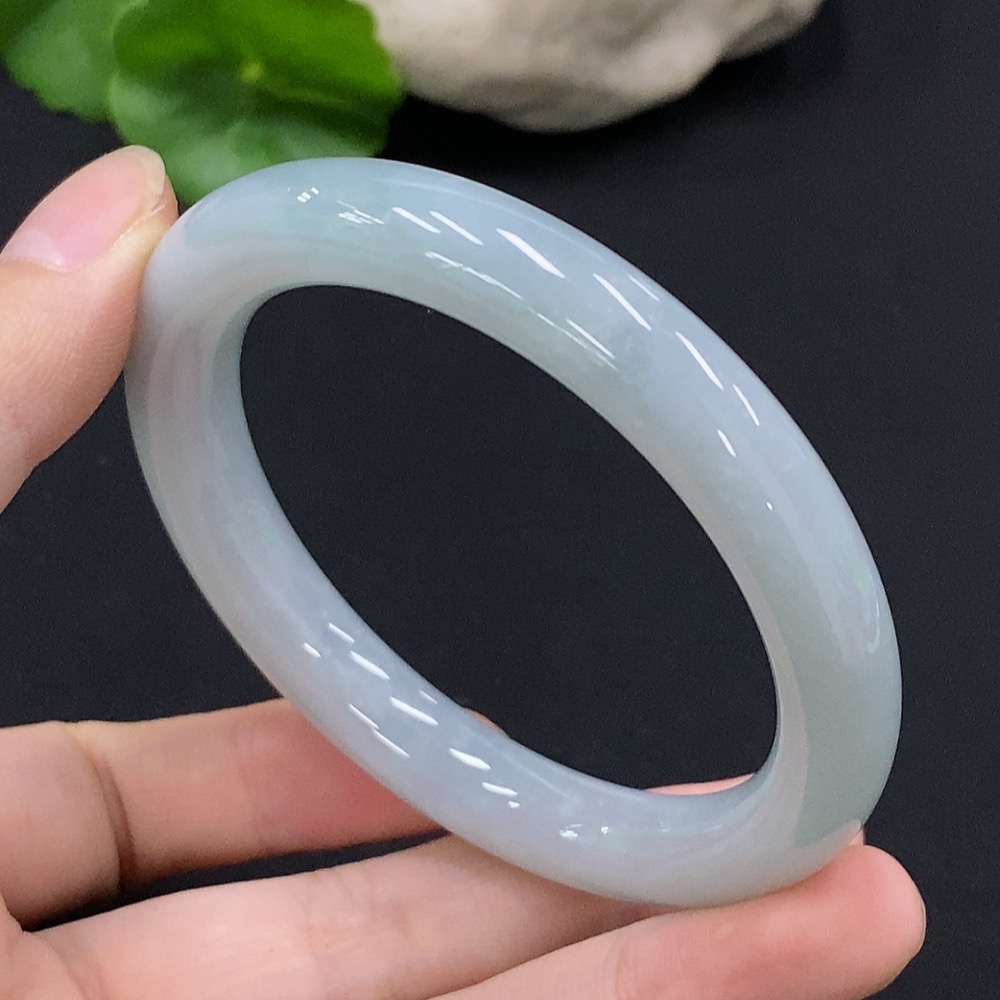 F33926890 Jadeite Round Bangle Size 56 Total Weight Approx. 51g