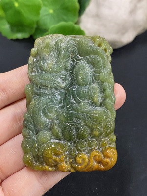 F42969648 翡翠神龙护主挂件 货品总重约52.6g