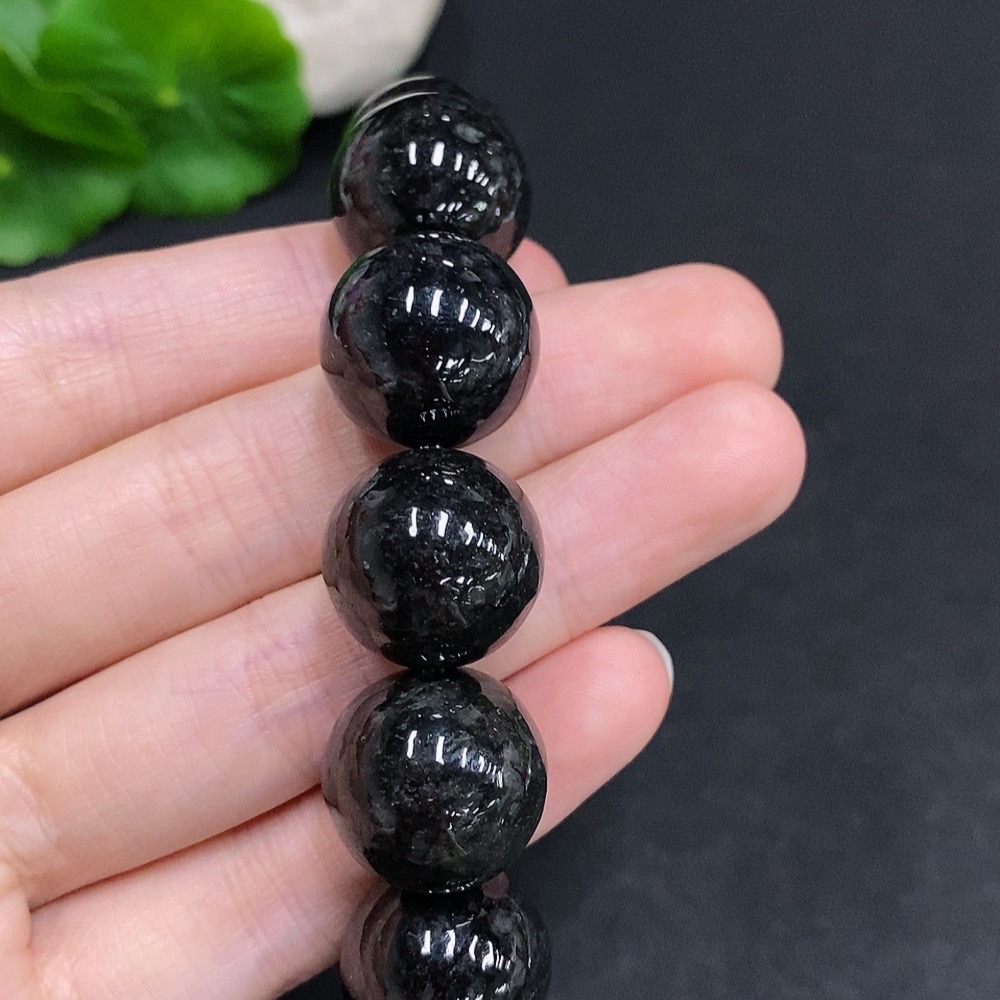 F33940674 Jadeite bracelet, total weight about 107.6g, size approx. 16.8mm