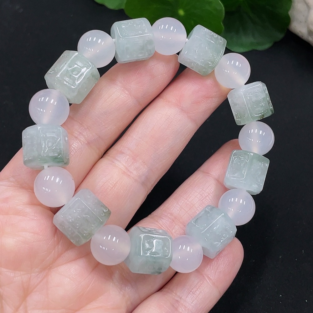 F28288351 Jadeite bracelet  Total weight approx. 40g (with non-A grade beads)
