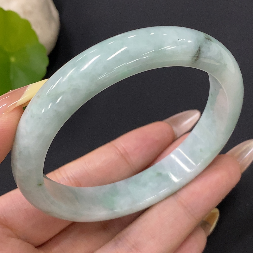 F30454931 Jadeite Regular Bangle