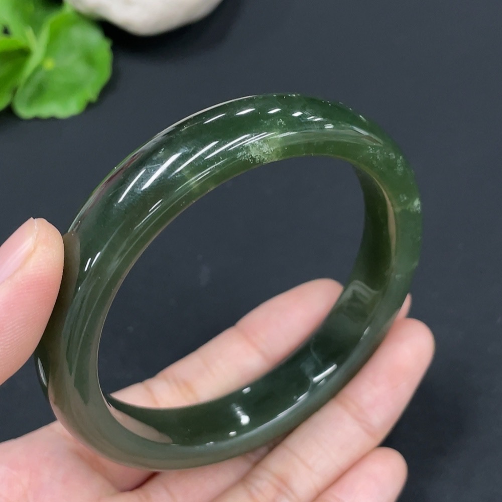 H28286051 Hetian Jade Round Bracelet, Inner Diameter 59.1, Total Weight Approx. 56.2g