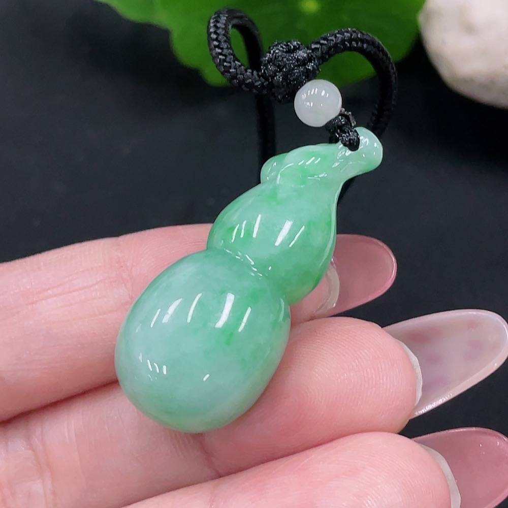 F34032097 Jadeite Gourd Pendant Total Weight Approx. 13.4g (Including Rope Weight)