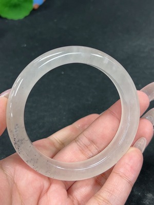H41946743 非洲翠(独龙玉)正圈手镯 圈口57.2 货品总重约42.4g