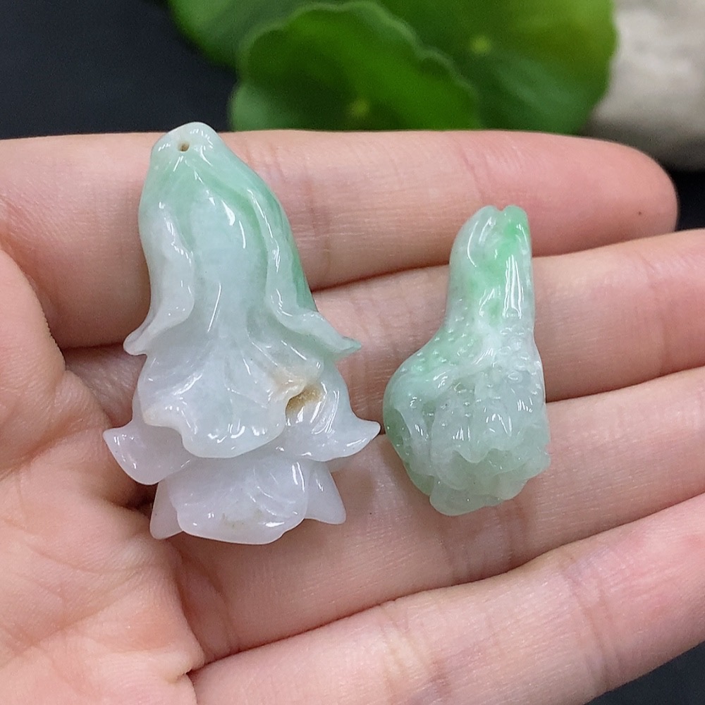 F33946586 Jadeite Pendant