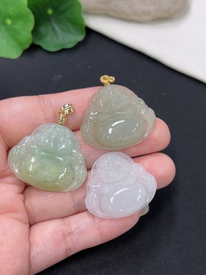 F41942110 翡翠佛公挂件 货品总重约16.16g 扣头非金