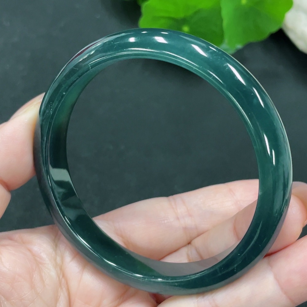 F29360014 Jadeite Round Bangle Size 58.8 Total Weight Approximately 42.3g