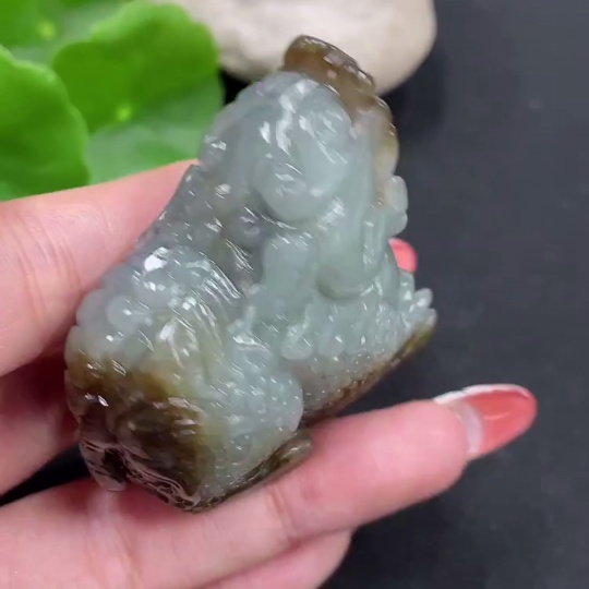 H34027578 Hetian Jade Pendant, Auspicious Beast, Total Weight: Approx. 85.8g