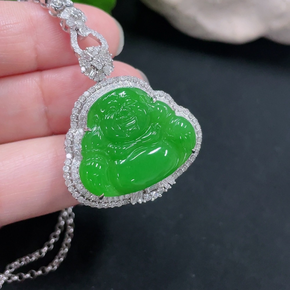 F30453075 Jadeite Buddha Inlaid Pendant 18K Gold Total Weight Approx. 21.6g (Including Chain)