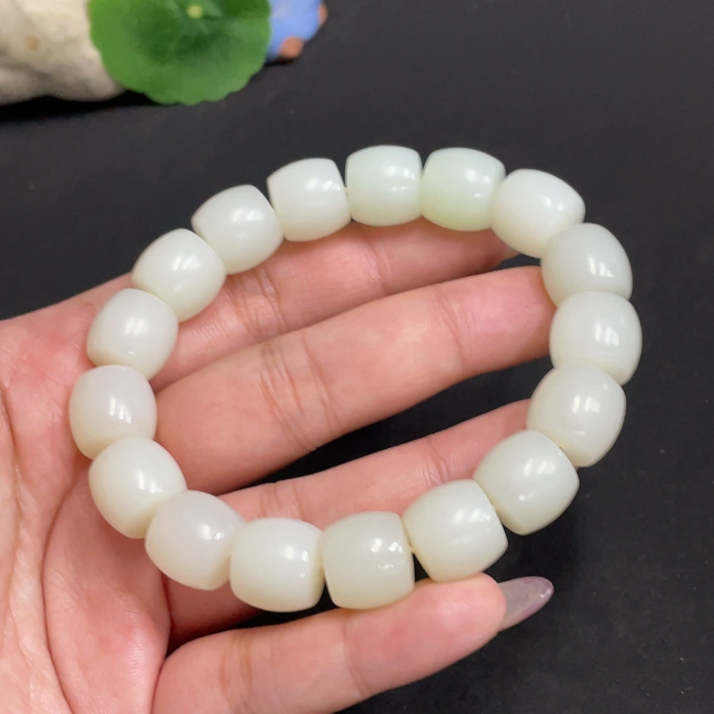 H34955831 Hetian Jade Bracelet, Approx. 13.1mm, Total Weight Approx. 66.3g
