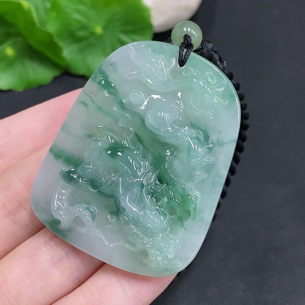 F34003211 Jadeite Soaring Dragon Pendant with a total product weight of approximately 31.4g (including rope weight)