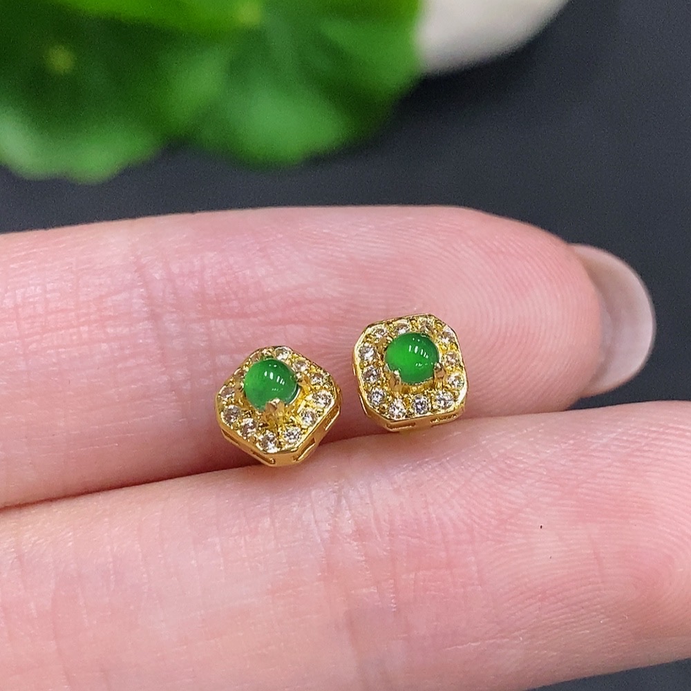 F34035606 Jadeite Cabochon Stud Earrings Non-Gold Setting Total Weight Approx. 0.7g