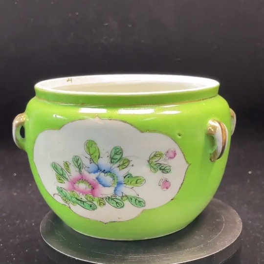 W29382867 Porcelain Patterned Translucent Republic of China Export Period Painted Congee Jar (size as per physical item)