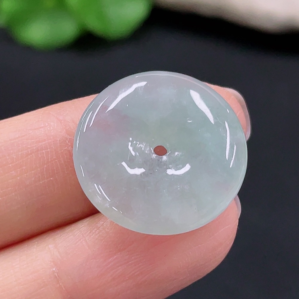 F23595587 JadeitePeace Knot, Total Weight 4.587g