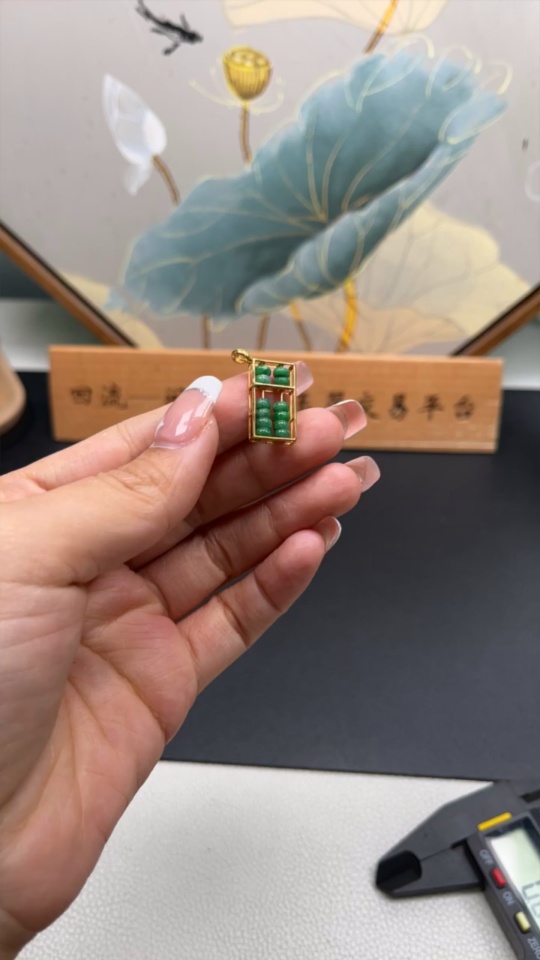 F19130867 Jadeite Inlay 18k Gold Inlaid Total Weight Approx.1.9g