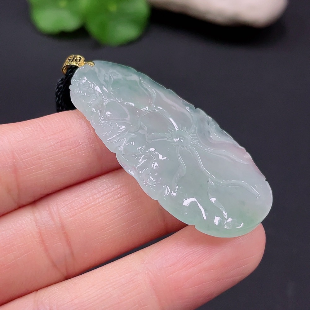 F25906689 Jadeite Harmony and Beauty Pendant 18K Gold Total Weight Approx. 12.62g