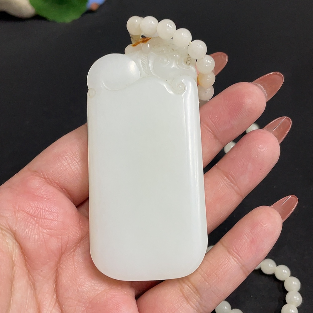 H34054782 Hetian Jade Pendant Antique-style Plaque Undetermined Skin Color Formation Total Weight Approx. [Including Chain] 125.1g