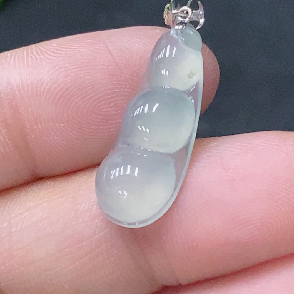 F32733882 Jadeite Pendant Lucky Bean with 18K Gold and Diamond Accents, Total Weight Approx. 1.3g