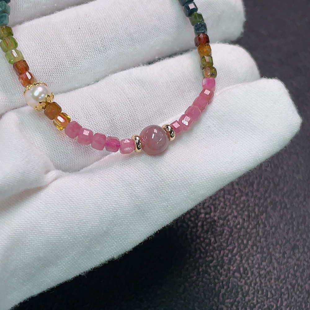 C34007194 Tourmaline Bracelet with Visible Organic Inclusions, Non-Gold, Total Weight Approx. 3.8g, Stone Size ~3.2mm