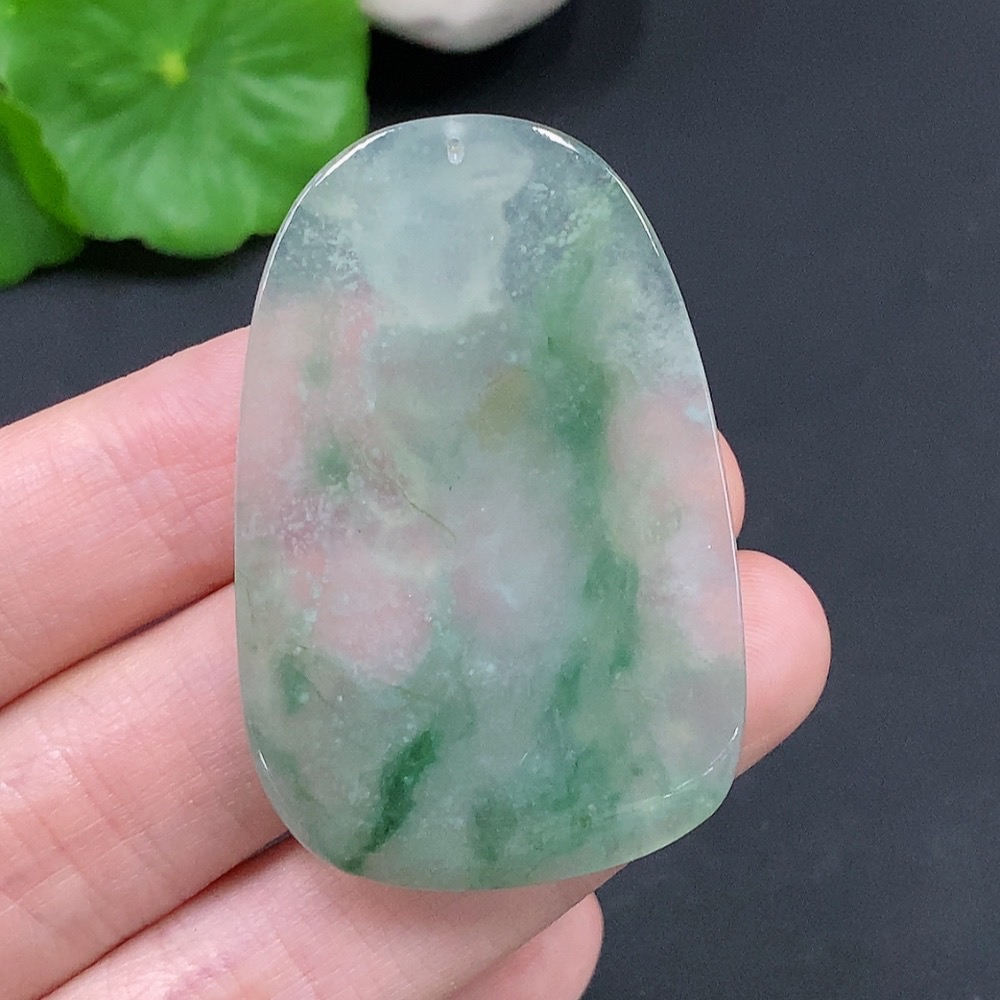 F24704937 Jadeite Guanyin Pendant, Total Weight Approx. 14.7g