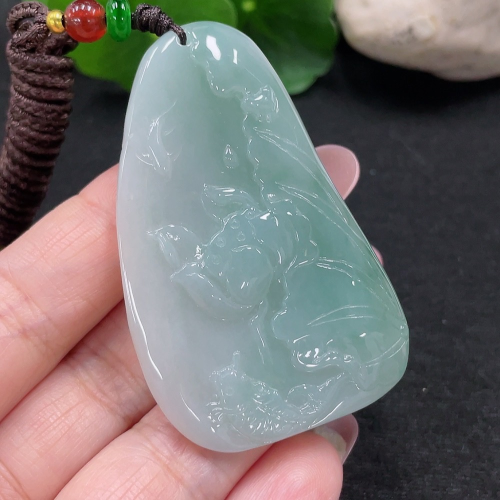 F32808582 JadeiteLotus Leaf Fish Pendant