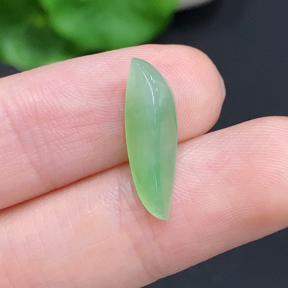 F30543604 Jadeite inlay, total weight approx. 0.6g