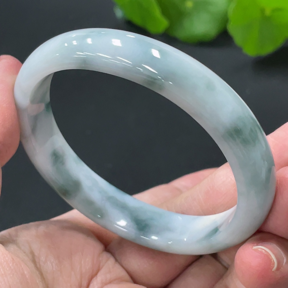 F33874458 Imperial Concubine Jadeite Bangle