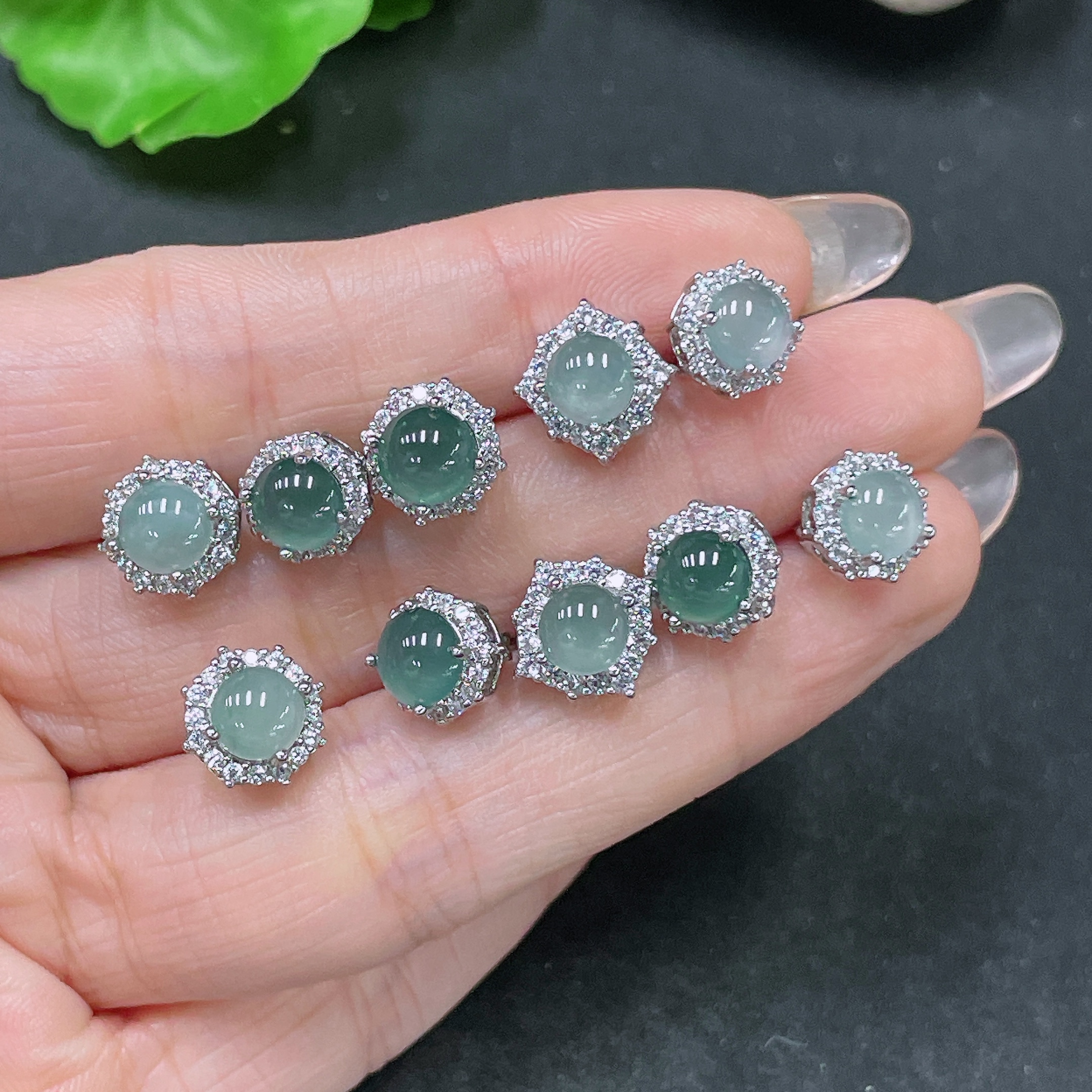 F34065109 Jadeite Inlaid Earrings Non-Gold Sell as a Lot