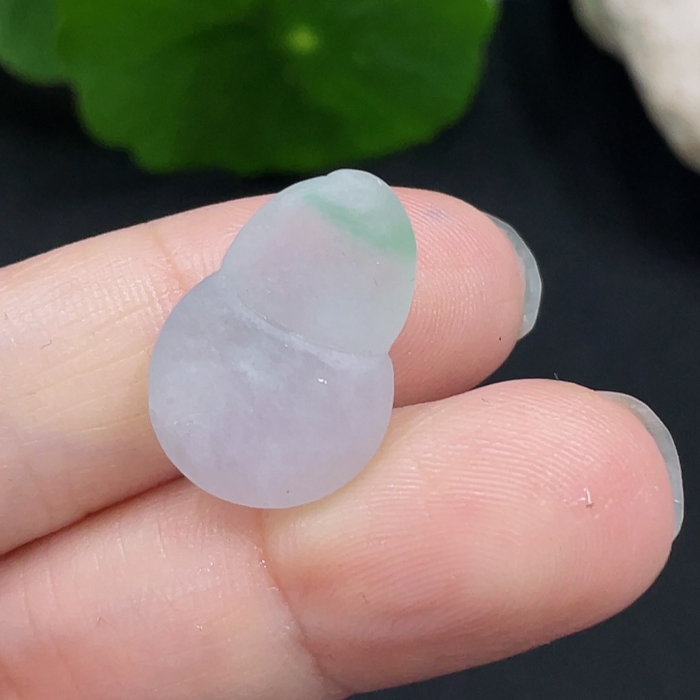 F34981814 Jadeite Gourd Pendant Rough Piece Total Weight About 2.7g