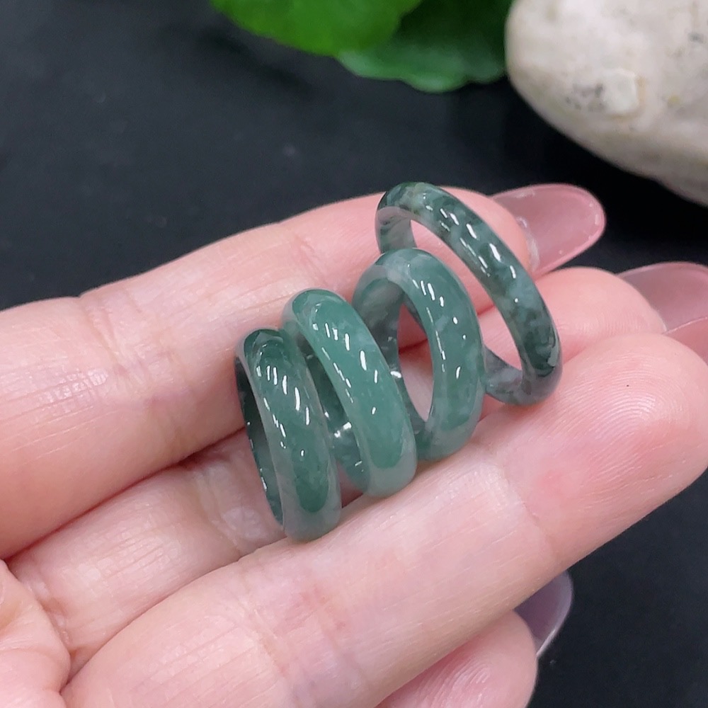 F34012770 Jadeite Pendants Sell as a Lot