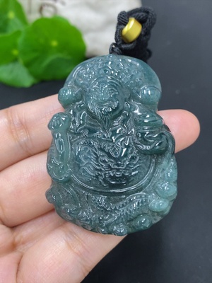 F46557278 翡翠财神挂件 货品含绳总重约47.7克