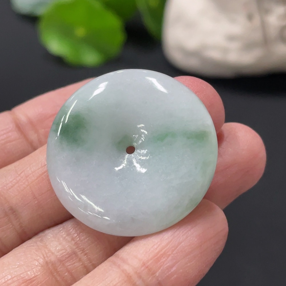 F30448774 JadeitePeace Pendant